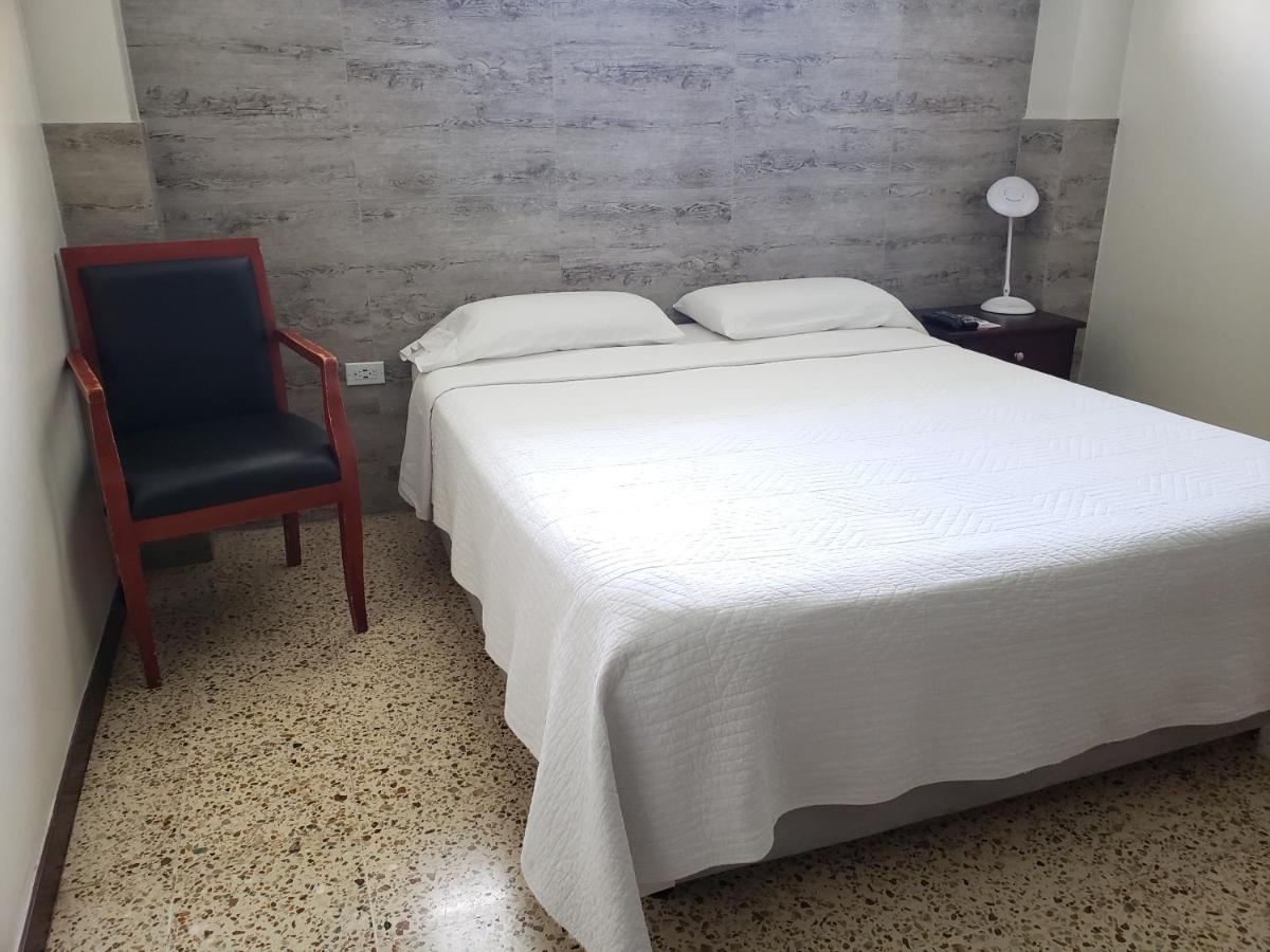 Hotel Dc Aeropuerto Guayaquil